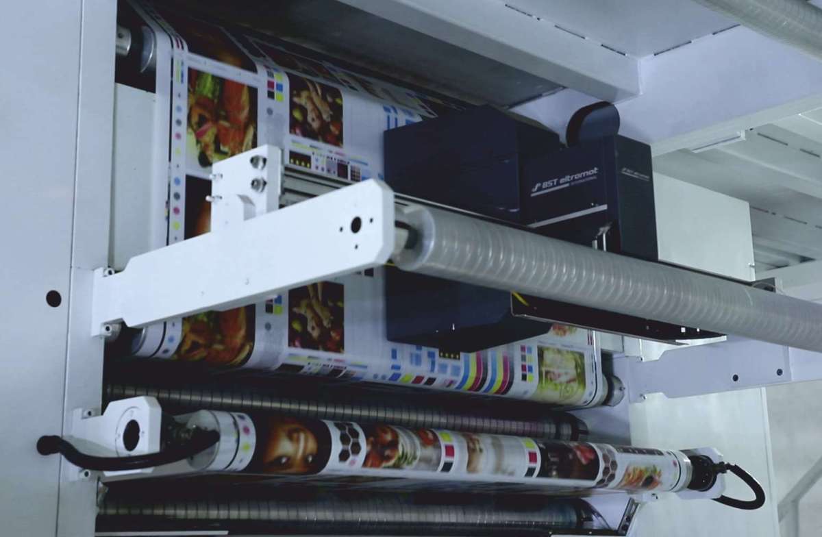 Широкорулонная флексомашина ECHAAR FLEXOMASTER HR600 / HR500